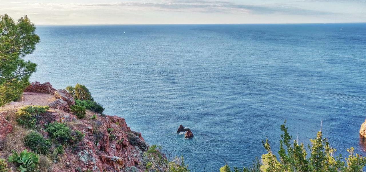 Plage A 3 Minutes A Pied Saint-Raphaël エクステリア 写真